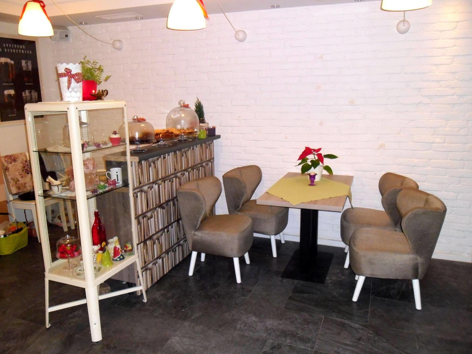 Flaming Bed & Breakfast Sopot